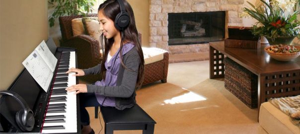 Đàn piano mang lại nhiều lợi ích cho sự phát triển tư duy của trẻ em