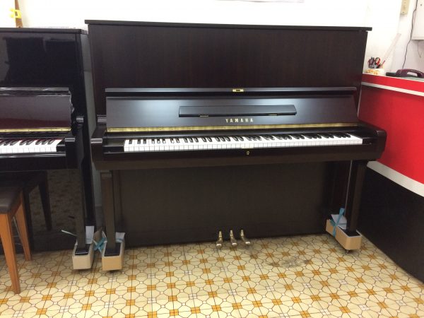 Đàn piano điện Yamaha có thiết kế tinh tế và âm thanh chất lượng