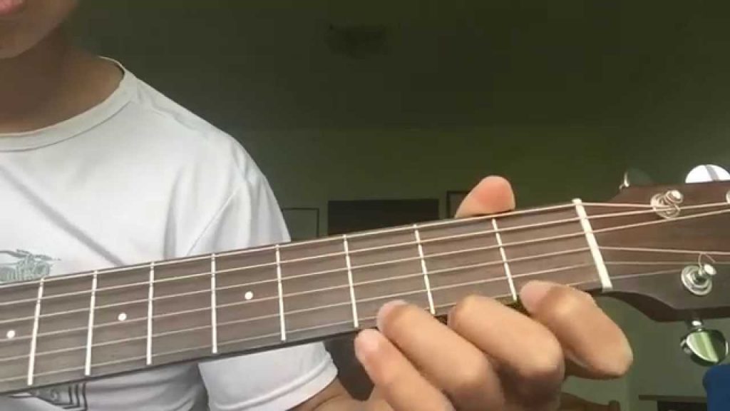 Tập chạy ngón guitar là một trong những bài tập quan trọng nhất