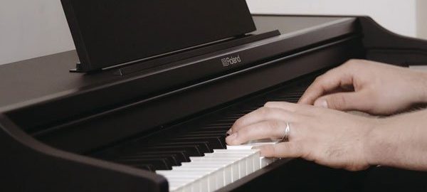 Roland là thương hiệu đàn piano điện có chất lượng âm thanh tốt nhất hiện nay