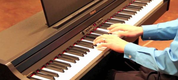 Đàn piano điện Roland có tốt không?